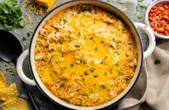 One Pot Queso Rooster and Rice