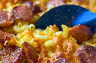 CAJUN MACARONI AND CHEESE – The Southern Wom...