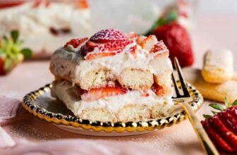 Strawberries and Cream Tiramisu – The Keep A...