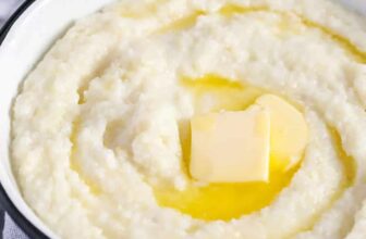 How you can Prepare dinner Grits {Creamy & Sc...