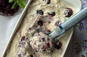 BLACKBERRY ICE CREAM – NO CHURN