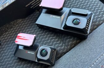 one other twin lens success story