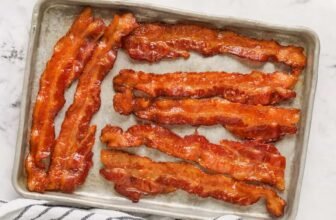 The best way to Prepare dinner Bacon within the Ov...